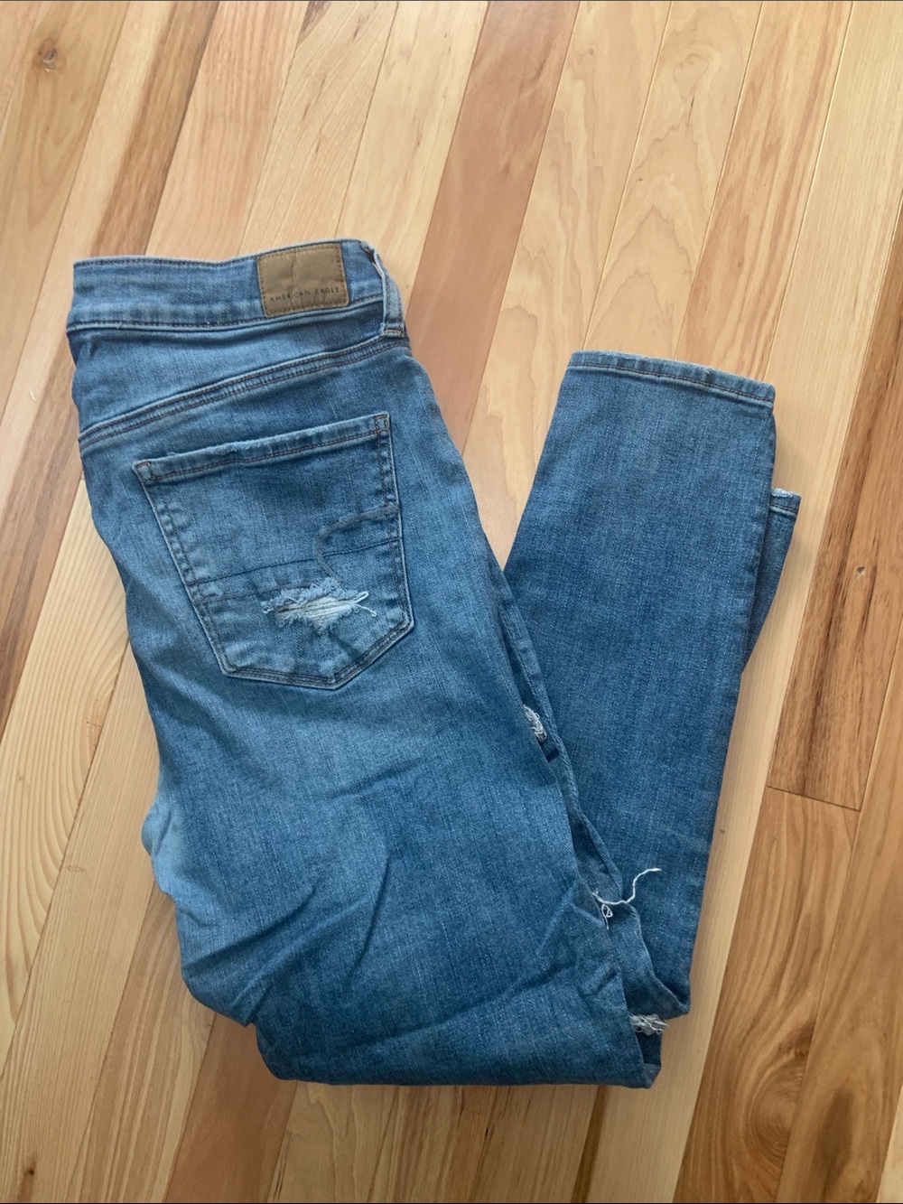 American Eagle Super Stretch High Rise Jeggings Crop Distressed Jeans size 12